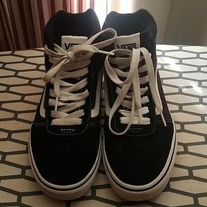Mens size 8 black Vans hightops